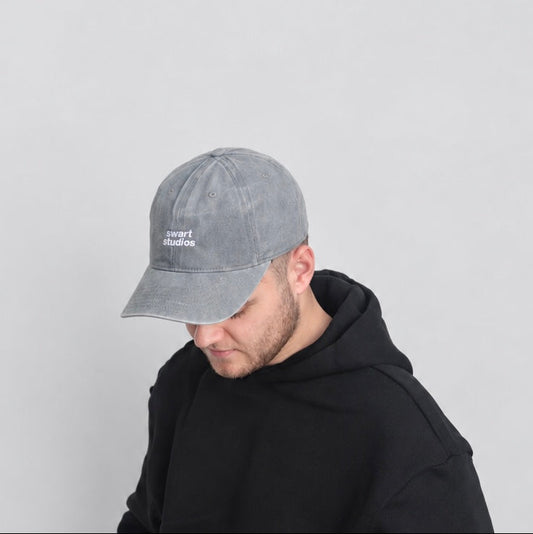 Swart Studios pet Grey