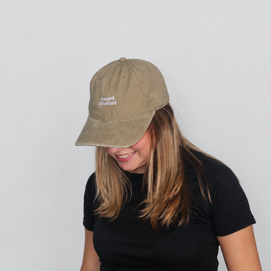 Swart Studios pet Khaki